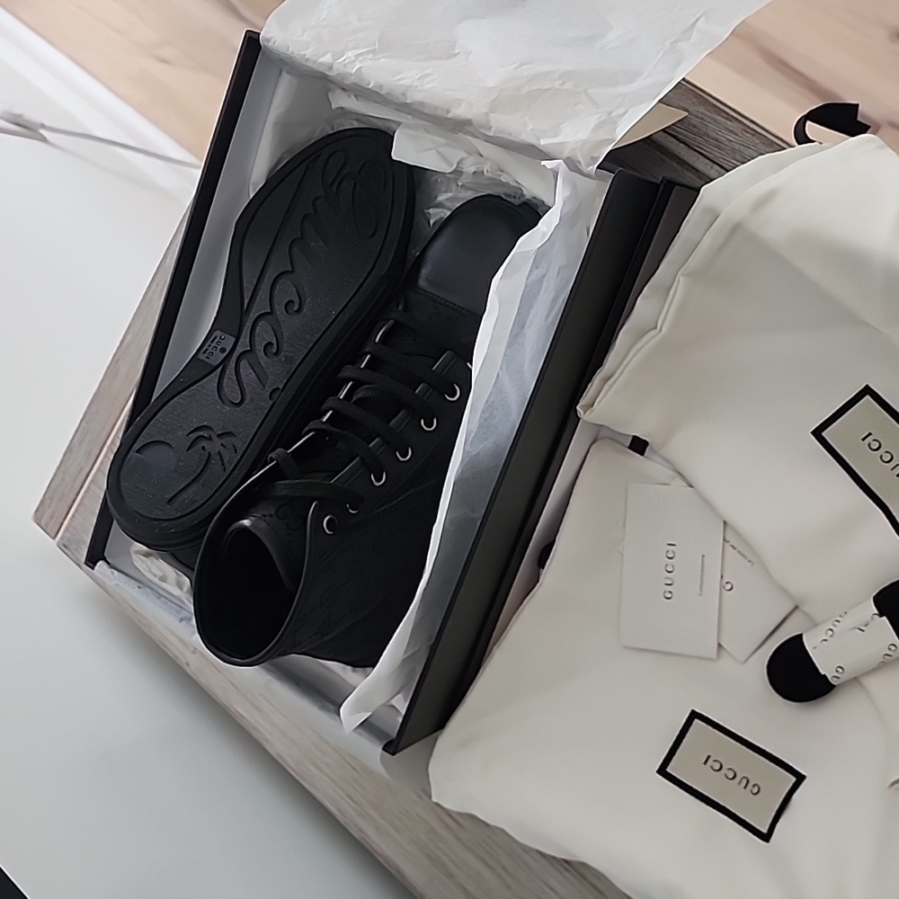 AUTHENTIC Gucci High Top GG Black Sneakers